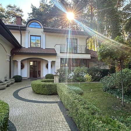 Luxury Villa Indoor Pool Warsaw Magdalenka Buitenkant foto